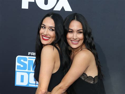 nikki bella nude|Brie & Nikki Bella Go Completely Nude for Stunning Joint。